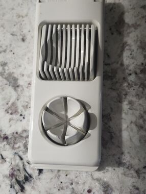 German 2 In 1 Egg Slicer Wedger